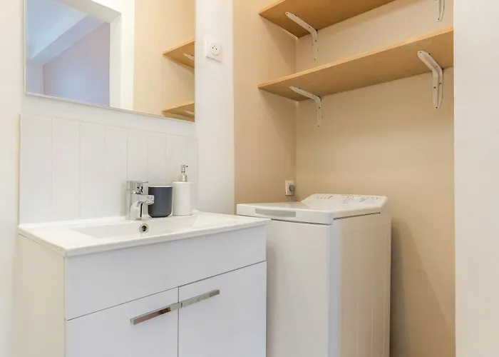 Gares - 50m2 Apartment! דירה ליל